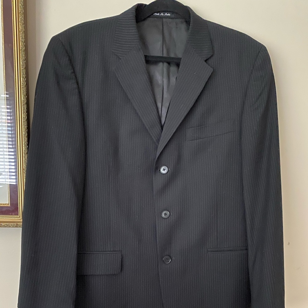 Access by Claiborne men’s suit - jacket and pants